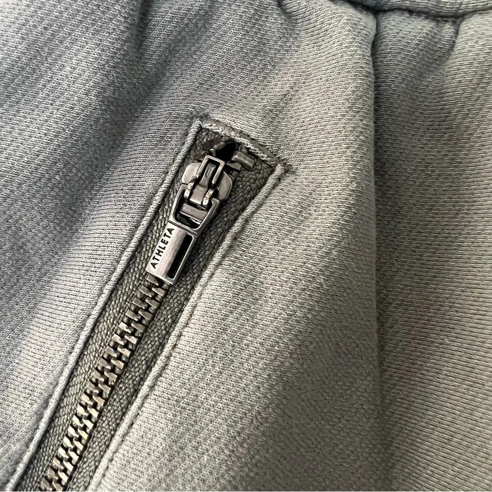 Athleta Farallon Olive Green Skirt Tie Waist with Zipper Pockets Size 6